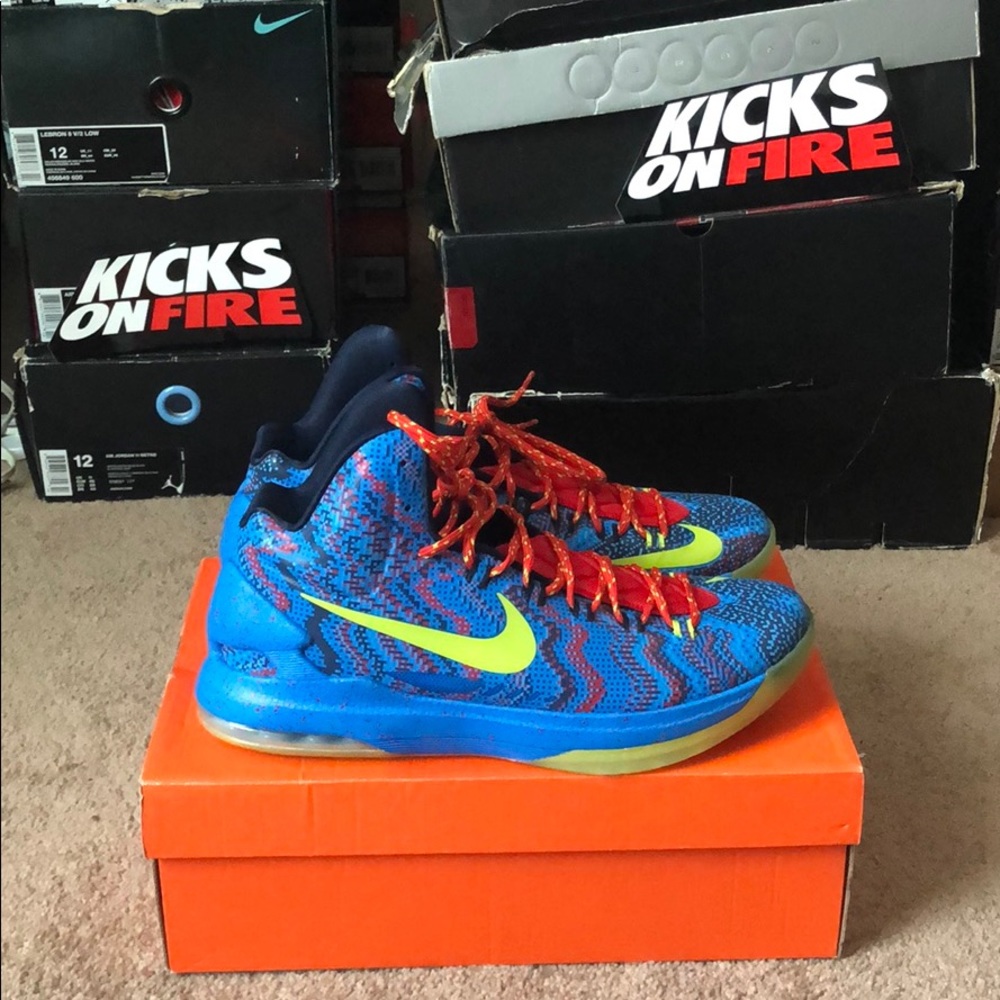 Nike KD 5 “Christmas”